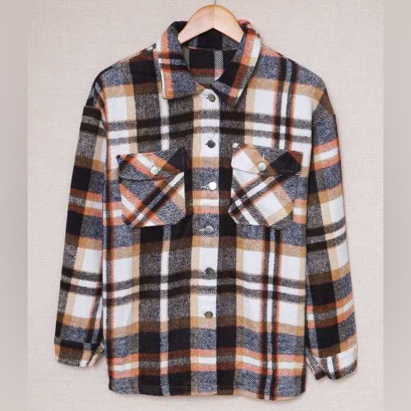 NWT! The Perfect Geometric Plaid Plaid Pocketed Shacket! Sooo cute! 🤩 - Picture 8 of 12